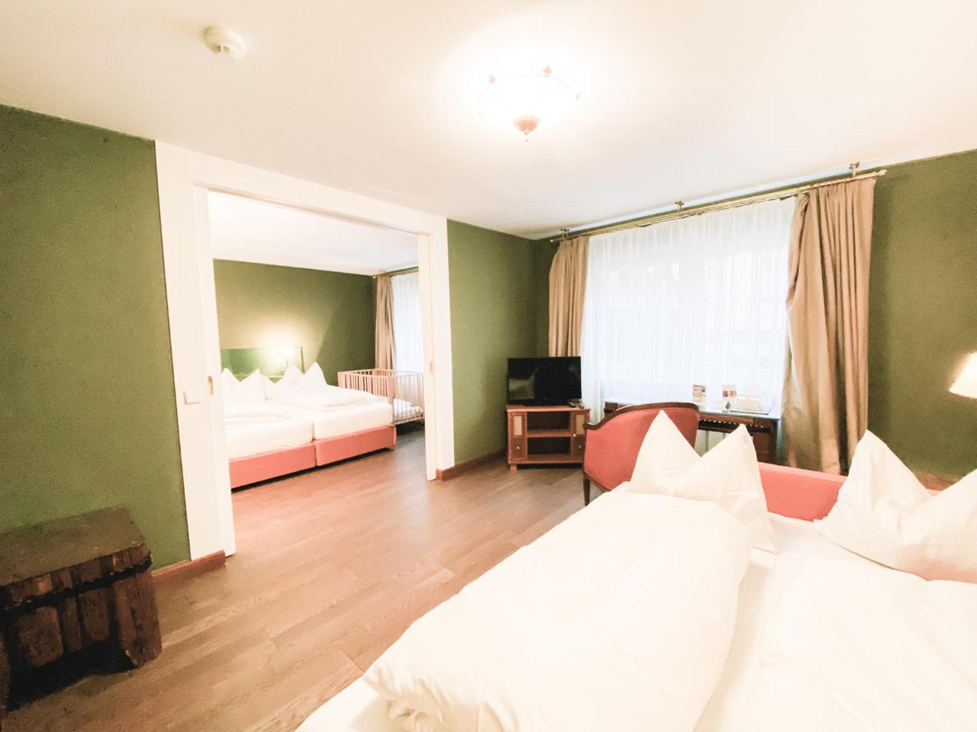 Hotel Steiner Superior اوبرتاورن المظهر الخارجي الصورة